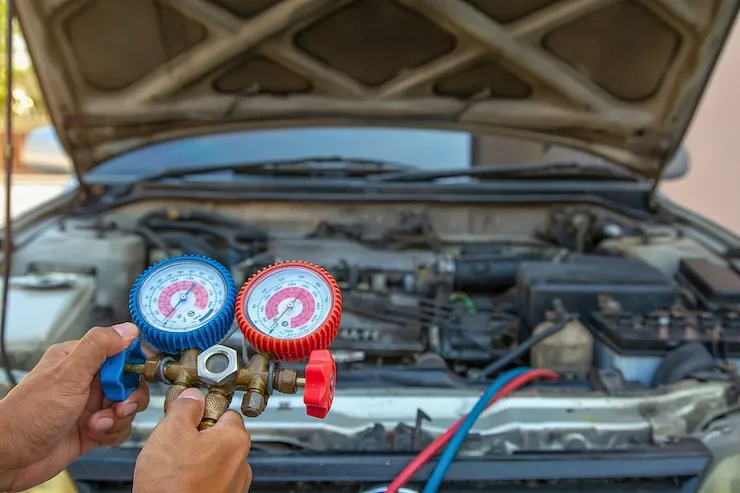 Manutenção em ar condicionado automotivo